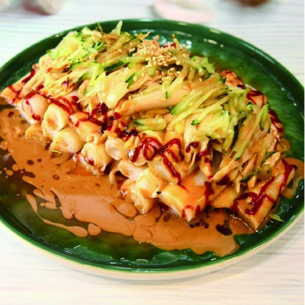 青瓜麻醬手撕雞腸粉 (6條腸粉)