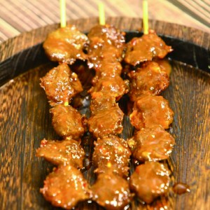 雙重秘製醬汁炸牛肉餅